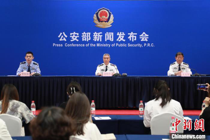 15c8e009b7fc9e66bcecccf2a2ad1cb6.jpg 15c8e009b7fc9e66bcecccf2a2ad1cb6.jpg