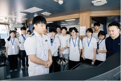 暑期三下乡：青春赋能乡村振兴，匠心筑梦向海图强