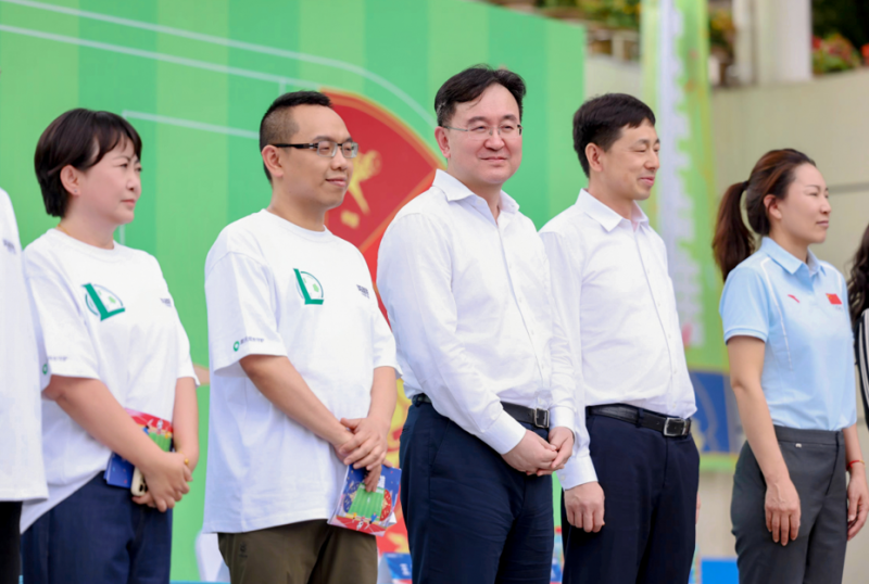 从游戏到公益：英雄联盟联合壹基金落地乡村公益足球场等项目
