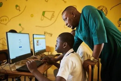 91abfd90ca8b762b3d375fd396a78b32.jpg 91abfd90ca8b762b3d375fd396a78b32.jpg