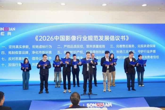 9b390c6e61d53ecb3e9476885c817e02.jpg 9b390c6e61d53ecb3e9476885c817e02.jpg