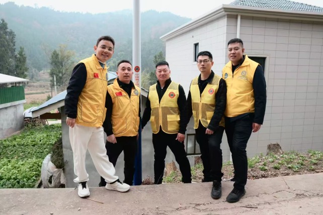 1766206061600724.jpg 01.jpg