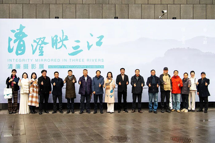 d710cc342c3633abed2585410444b9f9.jpg d710cc342c3633abed2585410444b9f9.jpg